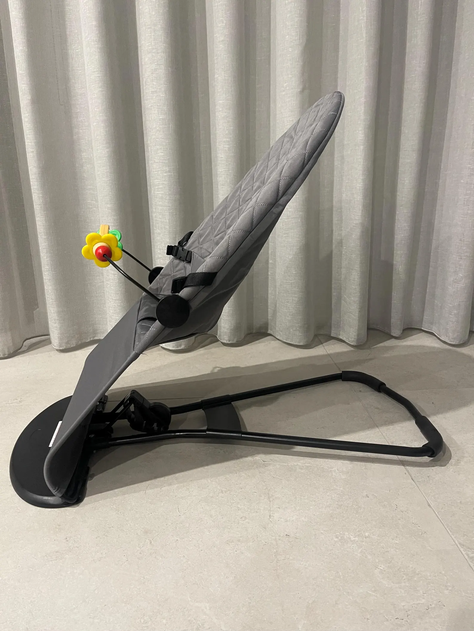 Baby bouncer with detachable toy bar - Image 12
