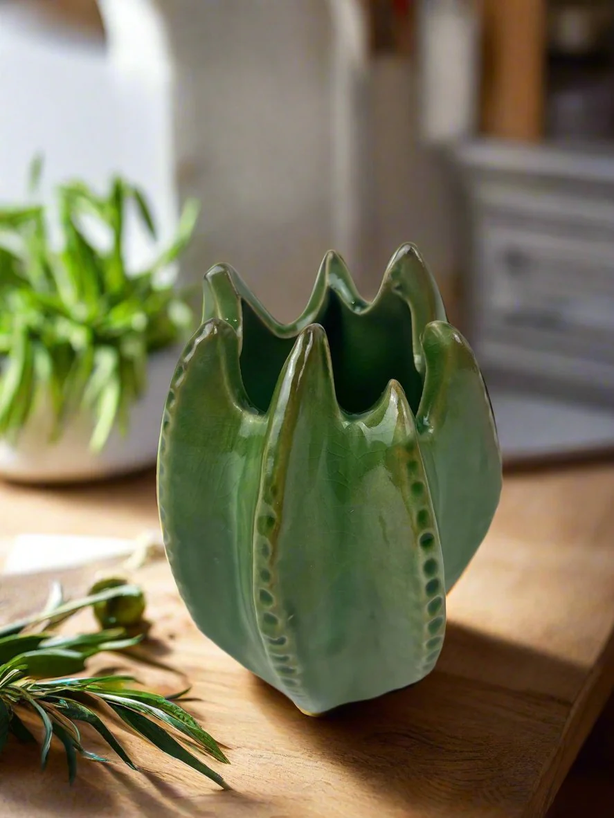 Cactus Ceramic Vase in Green - Image 4