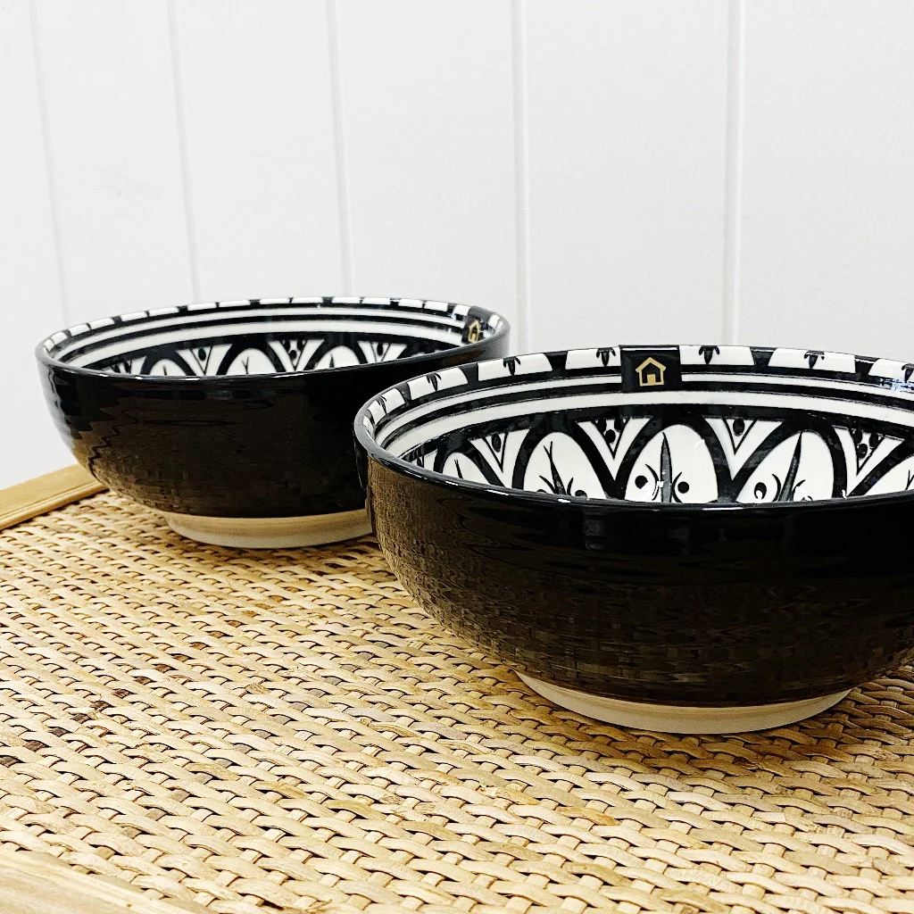 Casablanca Ebony Medium Bowl - Image 3