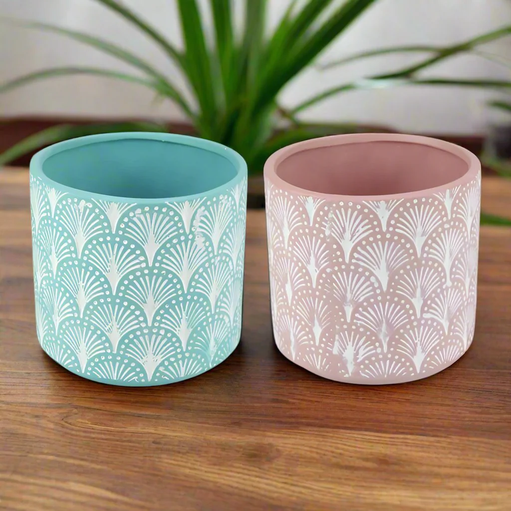 Ceramic Pot with Fan Pattern