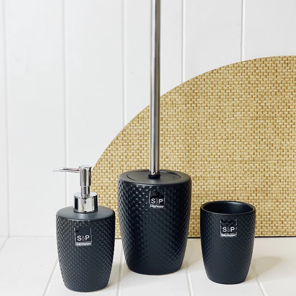 EMBOSS Tumbler - Black - Image 3