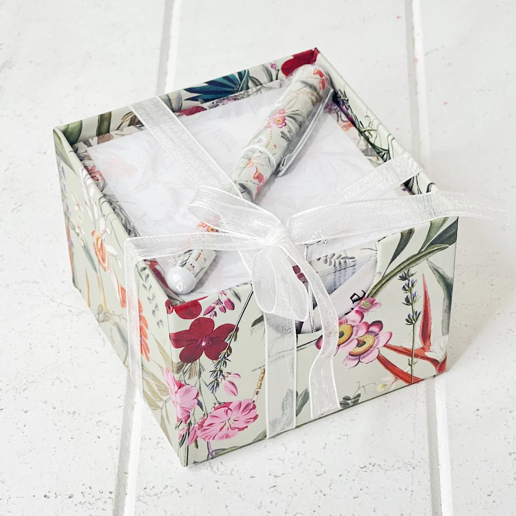 Floral Luxe Note Block with Pen - Image 4