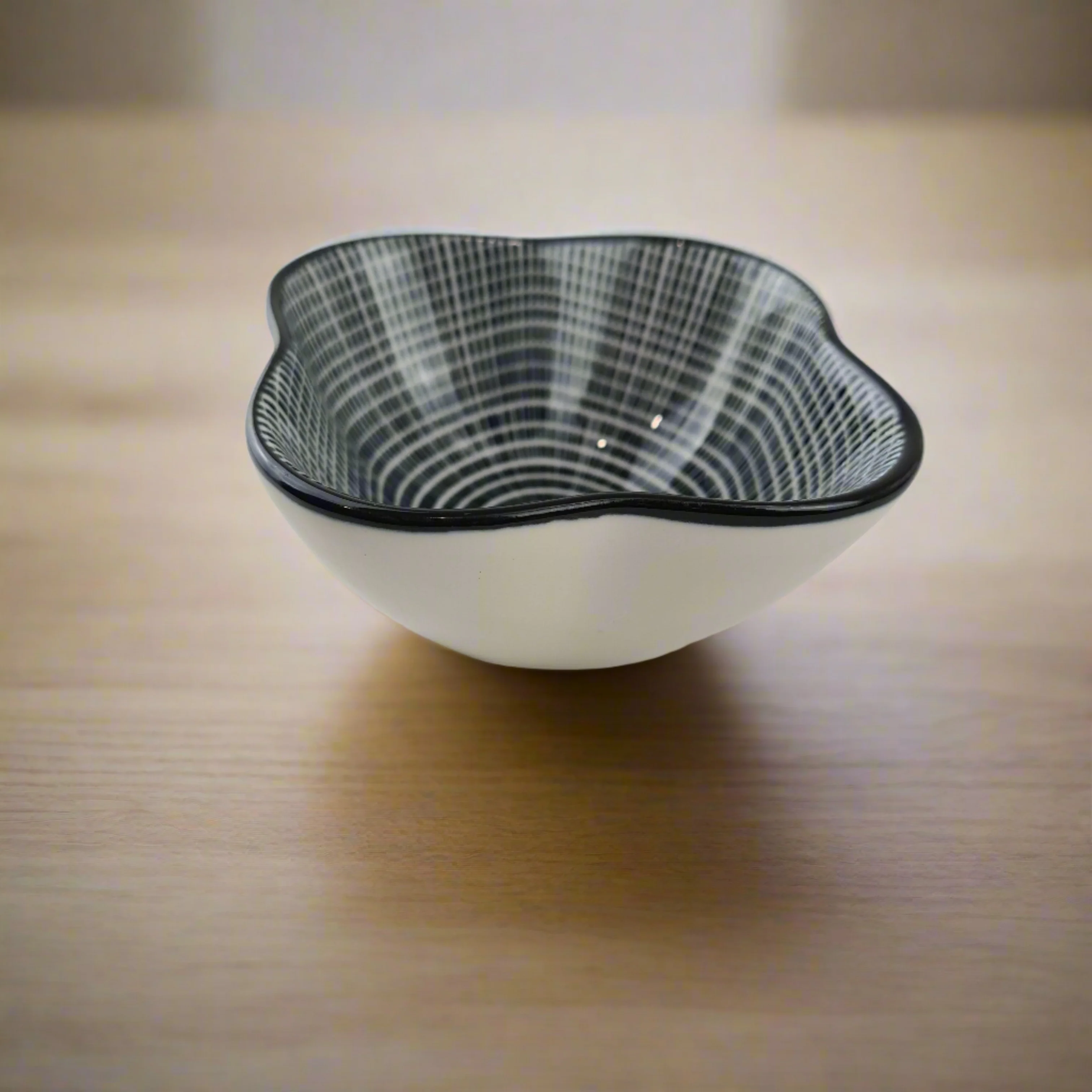 Flower shaped bowl - Image 7