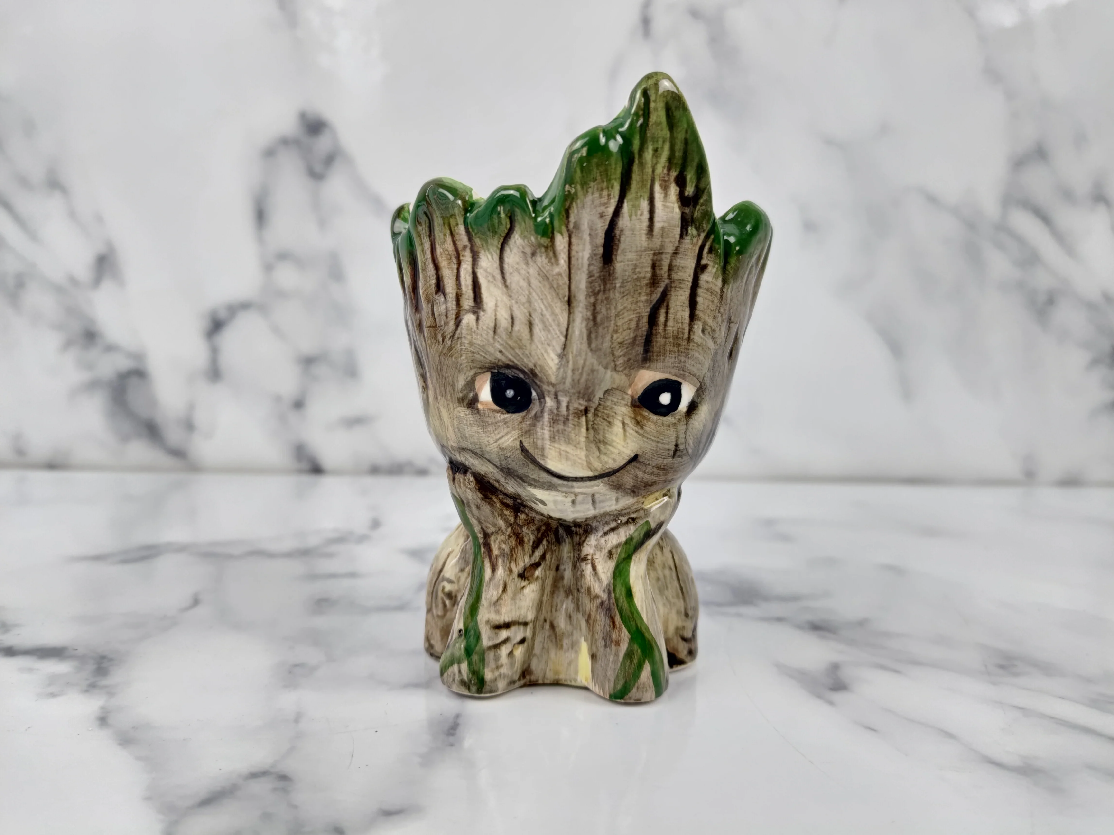 Groot plant Pot small - Image 2