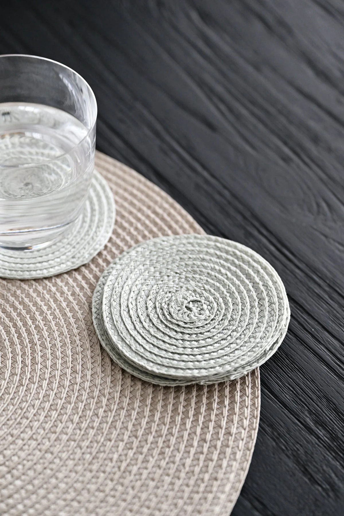 PAIGE Coaster Set of 4 Salt & Papper - Ice - Image 3
