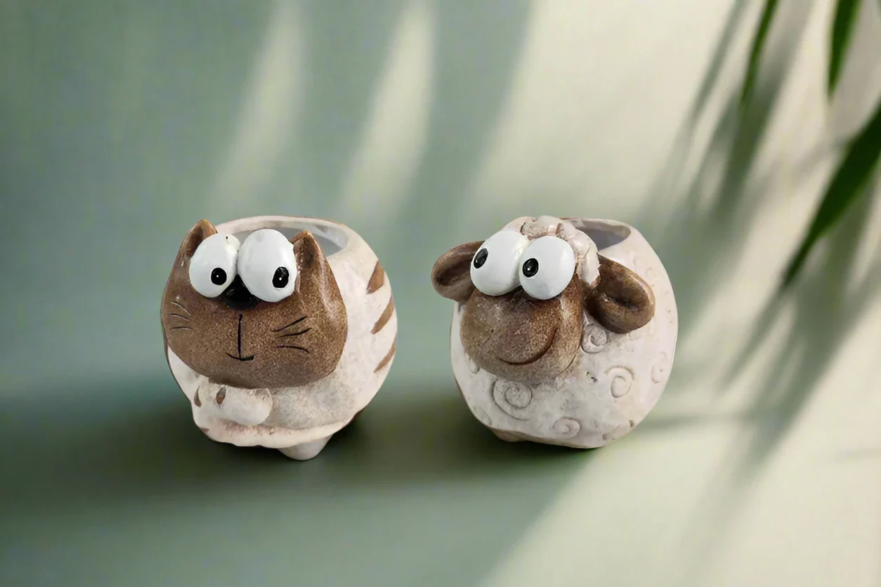 Ceramic Sheep & Cat Planter -12x11cm - Image 3