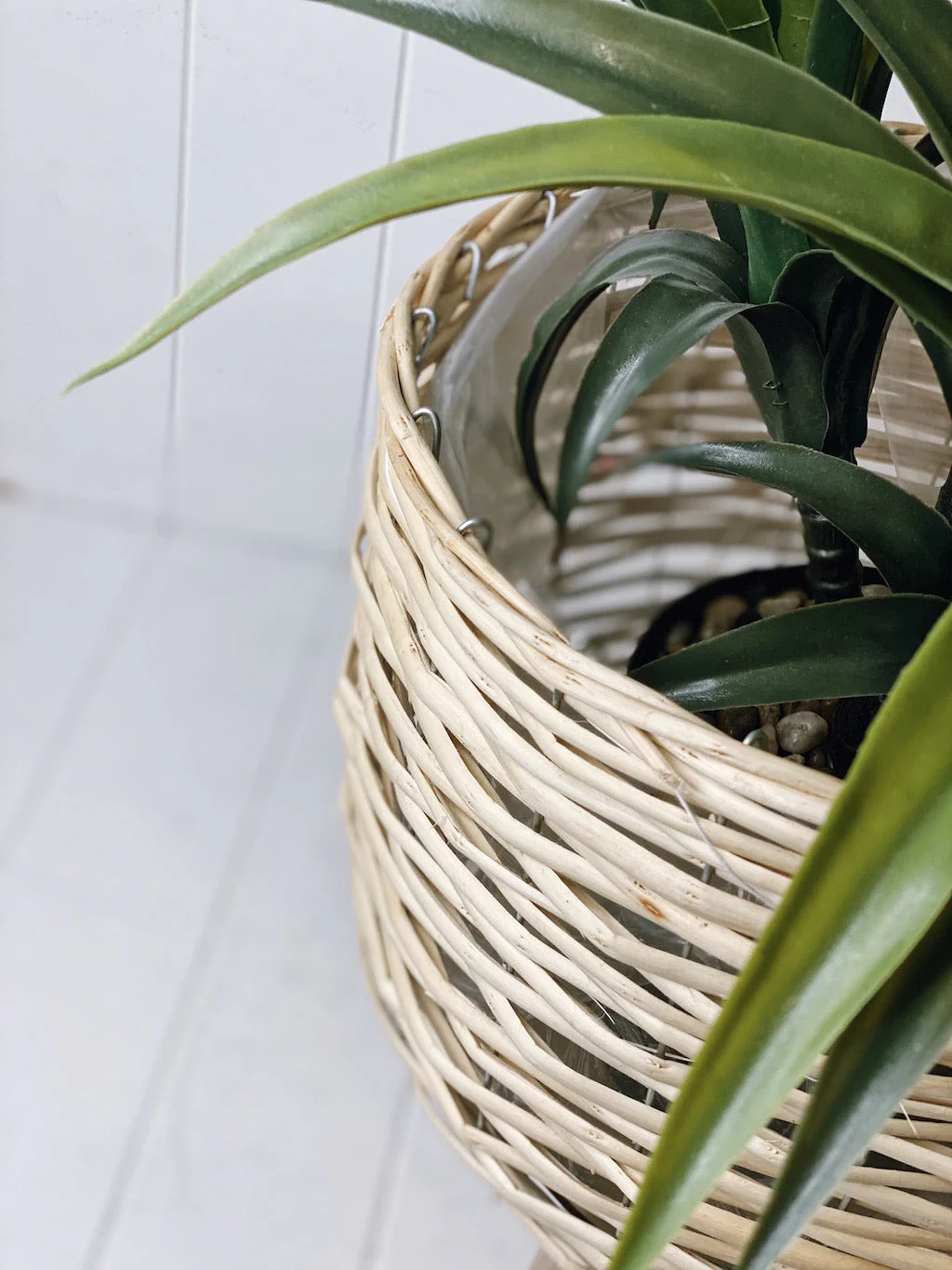 NATURAL Wicker Pot Holder - Small - Image 3